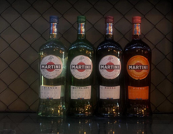 Аперитив // Martini Extra Dry/Bianco/Rosso/Fiero 